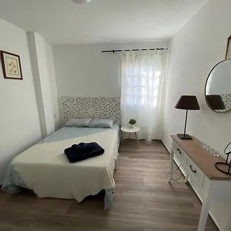 Jetes With Pool And Wifi Apartamento