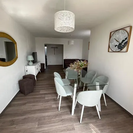 Apartment Jetes With Pool And Wifi